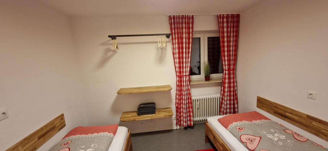 Renatas Ferienwohnung Wohnung David ザスバッハヴァルデン エクステリア 写真