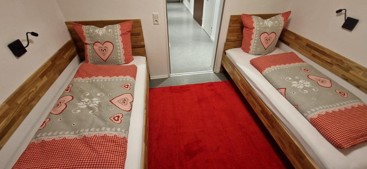 Renatas Ferienwohnung Wohnung David ザスバッハヴァルデン エクステリア 写真